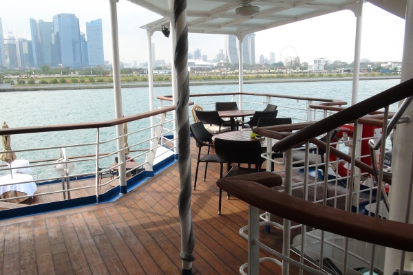 Upper deck dining area